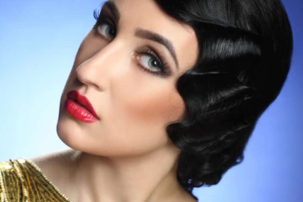 Maquillage femme année 20